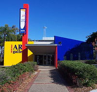 Logan Art Gallery - Airlie Beach Holiday
