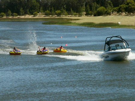 Bonney's WA Water Ski Park - Airlie Beach Holiday 3