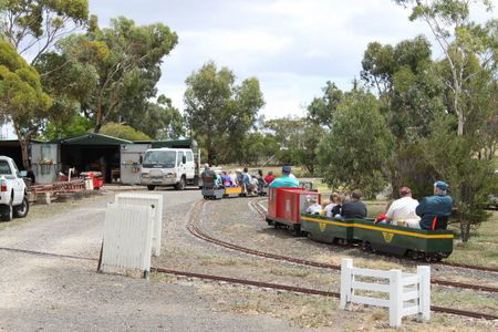 Altona Miniture Railway - Airlie Beach Holiday 3