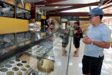 Witches Chase Cheese Co - Airlie Beach Holiday 4