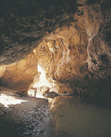 Tunnel Creek National Park - Airlie Beach Holiday 0