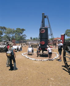 Ben Prior's Open Air Museum - Airlie Beach Holiday 0