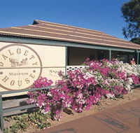 Dalgety House Museum - Airlie Beach Holiday