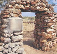 Old Halls Creek - Airlie Beach Holiday