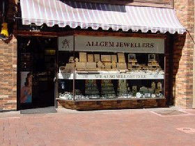 Allgem Jewellers - Airlie Beach Holiday 0