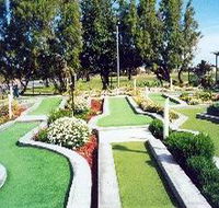 West Beach Mini Golf - Airlie Beach Holiday