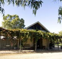 Lake Breeze Wines - Airlie Beach Holiday