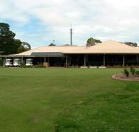 Thaxted Park Golf Club - Airlie Beach Holiday