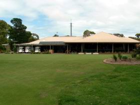 Thaxted Park Golf Club - Airlie Beach Holiday 0
