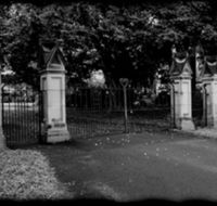 Toowong Cemetery - Airlie Beach Holiday