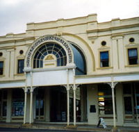 Stock Exchange Arcade and Assay Mining Museum - Airlie Beach Holiday