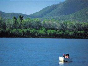 Mackenzie River QLD Airlie Beach Holiday