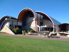 Australian Stockmans Hall Of Fame And Outback Heritage Centre - Airlie Beach Holiday 0