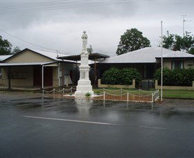 Finch Hatton War Memorial - Airlie Beach Holiday 0