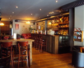 Bottlerocket Bar And Cafe - Airlie Beach Holiday 0