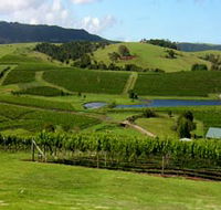 Crooked River Winery - Airlie Beach Holiday