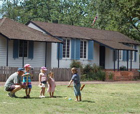 La Trobe's Cottage - Airlie Beach Holiday 0