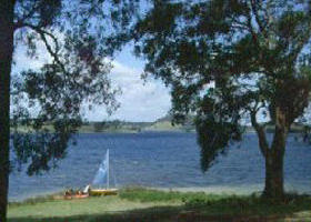 Sugarloaf Reservoir Park - Airlie Beach Holiday 0