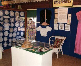 Pioneer Womens Hut Museum - Airlie Beach Holiday 1