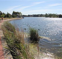 Yerrabi Pond - Airlie Beach Holiday