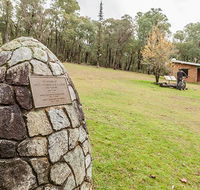Major Clews Hut walking track - Airlie Beach Holiday