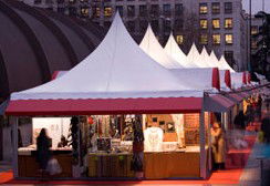 Hunter Street Outlets - Airlie Beach Holiday 1