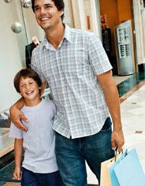 Hunter Street Outlets - Airlie Beach Holiday 3