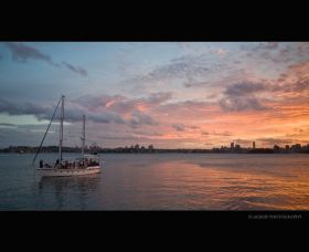 A Luxury Yacht On Sydney Harbour - Airlie Beach Holiday 3