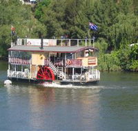 Hawkesbury Paddlewheeler - Airlie Beach Holiday