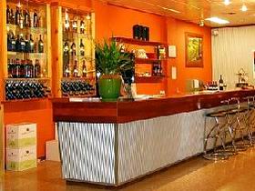 Thachi Wines - Airlie Beach Holiday 0