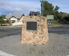 Ferguson Tractor Monument - Airlie Beach Holiday 1