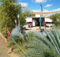 Mount Surprise Gems - Airlie Beach Holiday