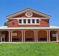 Cobar Heritage Walk - Airlie Beach Holiday