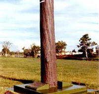 The Flood Memorial or The Stump - Airlie Beach Holiday