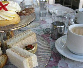 Afternoon Tea At Burnett House - Airlie Beach Holiday 2