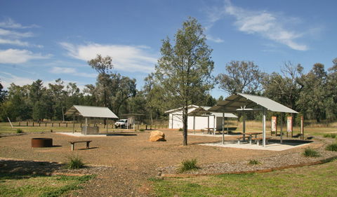 Terry Hie Hie Picnic Area - Airlie Beach Holiday 3