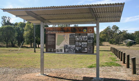 Terry Hie Hie Aboriginal Area - Airlie Beach Holiday 1