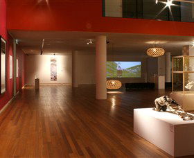 Wagga Wagga Art Gallery - Airlie Beach Holiday 2