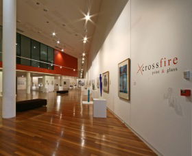Wagga Wagga Art Gallery - Airlie Beach Holiday 1