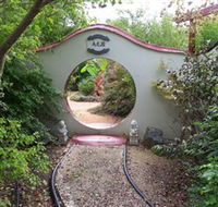 Black Dragon Gardens Wulong Yuan - Airlie Beach Holiday