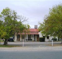 Round Hill Hotel - Airlie Beach Holiday