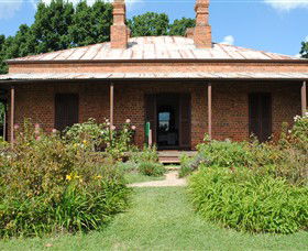 Lake View House - Airlie Beach Holiday 1
