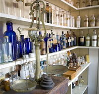 Dow's Pharmacy - Airlie Beach Holiday