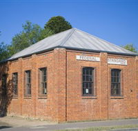 The Federal Standard Printing Works - Airlie Beach Holiday