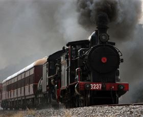 Lachlan Valley Railway - Airlie Beach Holiday 0
