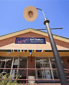 GIGS - Gateway Island Gallery And Studios - Airlie Beach Holiday 1