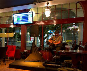 PJ O'Reilly's Irish Pub - Airlie Beach Holiday 1