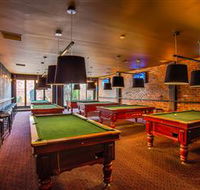 Civic Pub - Airlie Beach Holiday