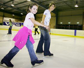 Phillip Ice Skating Centre - Airlie Beach Holiday 0