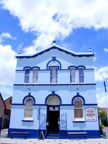 J E Brown Warehouse - Airlie Beach Holiday 2